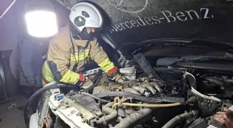 Samandağ'da otomobil yangını