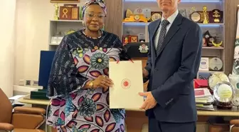 Türkiye'nin Abuja Büyükelçisi Poroy, Nijerya Kadın İşleri Bakanı Sulaiman-Ibrahim'i ziyaret etti