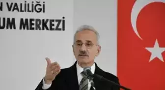 Ulaştırma ve Altyapı Bakanı Abdulkadir Uraloğlu, Batman'da STK temsilcileriyle buluştu Açıklaması