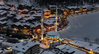 Uzungöl Kış Festivali'ne 'Kalandar' geleneğiyle start verildi