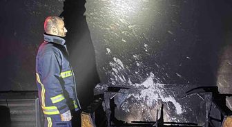 Van'da çıkan yangında bir ev kullanılamaz hale geldi