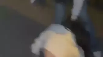 2 kız, tartıştıkları kızı yere yatırıp darbetti