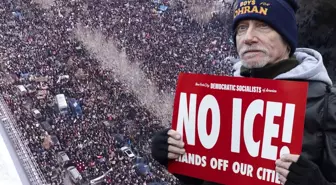 ABD'de halkın öfkesi dinmiyor! Felç edici soğuklara rağmen yüz binler meydanlarda