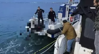 Balıkçılar, denizde dalgıç kıyafetli erkek cesedi buldu