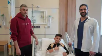 Belindeki tümör nedeniyle felç riski bulunan Bünyamin, sağlığına kavuştu