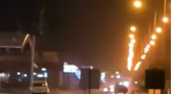 Alkollü ve Ehliyetsiz Sürücü Drift Yaparken 2 Kişiye Çarptı