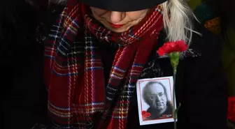 Gazeteci-yazar Uğur Mumcu, ölümünün 33. yılında anıldı