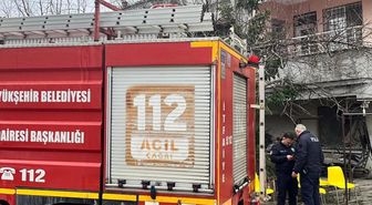 Hatay'da evde çıkan yangında 2 kişi dumandan etkilendi