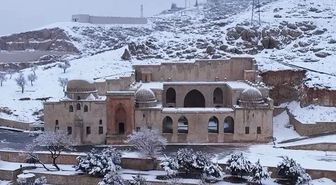 Mardin'de Kar Yağışı Sonrası Kasımiye Medresesi Beyaza Büründü