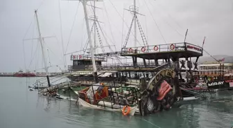 Mersin'in Silifke ilçesinde fırtına etkili oldu