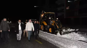 Nusaybin Kaymakamı Çakır, karla mücadele çalışmalarını inceledi