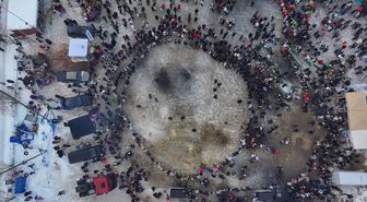 Trabzon'da 'Uzungöl Kış Festivali'nde dev horon halkası oluşturuldu