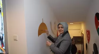 AK Parti Kadın Kolları duvar resimleriyle Gazze'deki insanlık dramına dikkati çekti