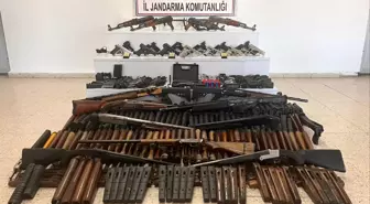 Başkale'de silah ve mühimmat ele geçirildi