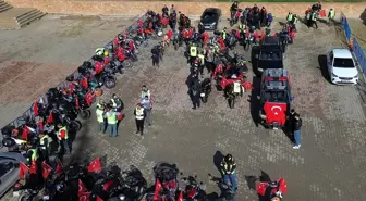 Bilecik'te motosiklet tutkunları Türk bayraklarıyla konvoy oluşturdu