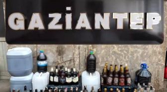 Gaziantep'te kaçak alkol operasyonu: 2 gözaltı