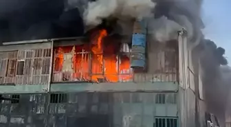 Hatay'da Mobilya Atölyesinde Yangın Çıktı