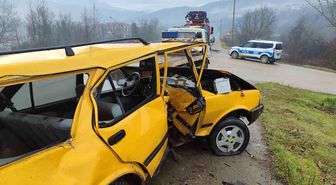 Karabük'te otomobil demir bariyere çarptı: 1 yaralı
