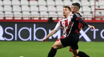 Trendyol Süper Lig: Antalyaspor: 1 Gençlerbirliği: 1 (İlk yarı)