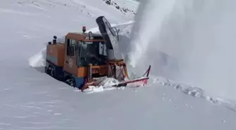 Bitlis'te 124 Yerleşim Yeri Yolundan 94'ü Ulaşıma Açıldı