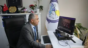 ADÜ Rektörü Prof. Dr. Kent, AA'nın 'Yılın Kareleri' oylamasına katıldı