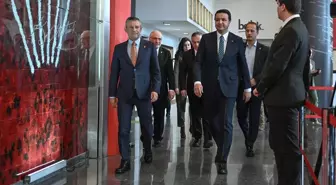 CHP Genel Başkanı Özel, Saadet Partisi Genel Başkanı Arıkan ile görüştü