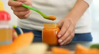 Dünyaca ünlü marka bazı bebek mamalarını raflardan çekiyor