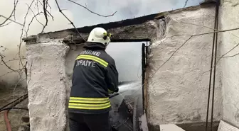 Edirne'de bir depoda çıkan yangın söndürüldü