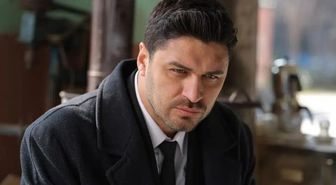 Emre Dinler kimdir? Kızılcık Şerbeti'nin yeni Fatih'i Emre Dinler hangi dizilerde oynadı? Emre Dinler kaç yaşında, nereli, evli mi?