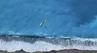 Fethiye'deki Babadağ'dan geçen yıl 194 bin 613 kişi yamaç paraşütüyle uçtu
