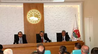 Günde yaklaşık 10 bin kişinin kullandığı Habur, Irak ile ticarette ana geçiş noktası olmayı sürdürüyor