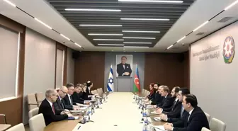 İsrail Dışişleri Bakanı Saar, Azerbaycan Dışişleri Bakanı Bayramov ile bir araya geldi