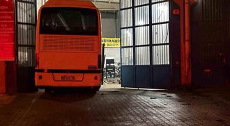 Krikonun kayması ile otobüsün altında kalan tamirci hayatını kaybetti