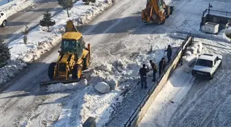 Tokat'ta karla mücadele çalışmaları devam ediyor