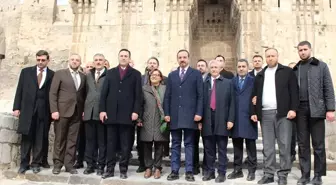 AK Parti Genel Başkan Yardımcısı Zorlu, Halep Valiliğini ziyaret etti Açıklaması