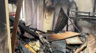 Alevlere teslim olan ev kullanılmaz hale geldi