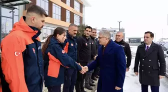 Bingöl Valisi Çelik, AFAD İl Müdürlüğünü ziyaret etti