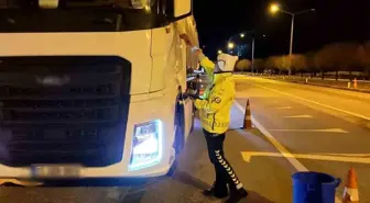 Burdur'da yük taşıyan araçlara yönelik denetim