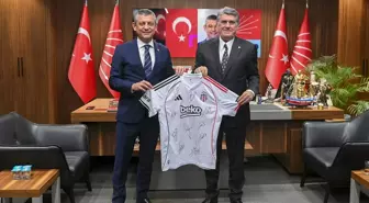 CHP Genel Başkanı Özel, Beşiktaş Kulübü Başkanı Adalı ile görüştü