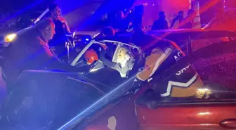 Çorum'da iki otomobil çarpıştı: 8 yaralı