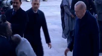 Cumhurbaşkanı Erdoğan'ın resmi törenle karşıladığı Nijerya Cumhurbaşkanı Tinubu yere düştü