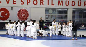Erzurum'da kış spor okullarının açılışı yapıldı