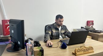 Hatay'da gazeteci yetiştiren akademisyenler AA'nın 'Yılın Kareleri' oylamasına katıldı
