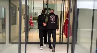 İzmir'de 27 yıl hapis cezasıyla aranan şahıs yakalandı