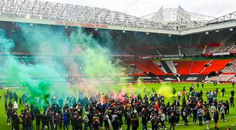 Manchester United'a yıldız isimden çok kötü haber