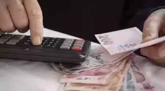 Masadaki rakam netleşti! İşte emekliye verilecek bayram ikramiyesi