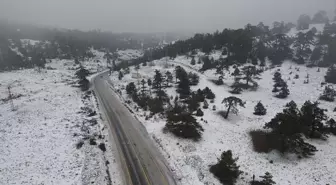 Muğla'da sağanak, yüksek kesimlerde kar etkili oluyor