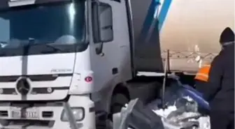 Sahara Geçidi'nde buzlanma kazaya neden oldu