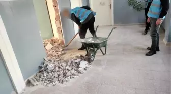 Yükümlüler, İsmet İnönü İlkokulu'nu temizledi