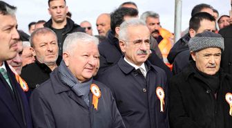 Bakan Uraloğlu: 'Bölünmüş yol ağını 30 bin kilometrenin üzerine çıkarmanın gururunu yaşıyoruz'